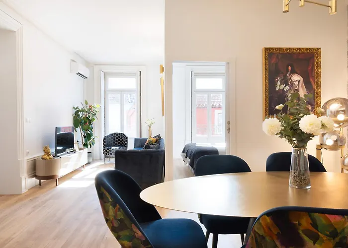 Cardosas Block Luxury Apartment